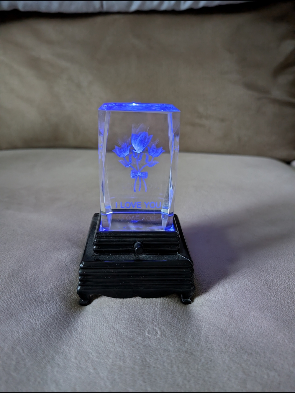 LED Crystal Keepsake with Flower Engraving - Blue